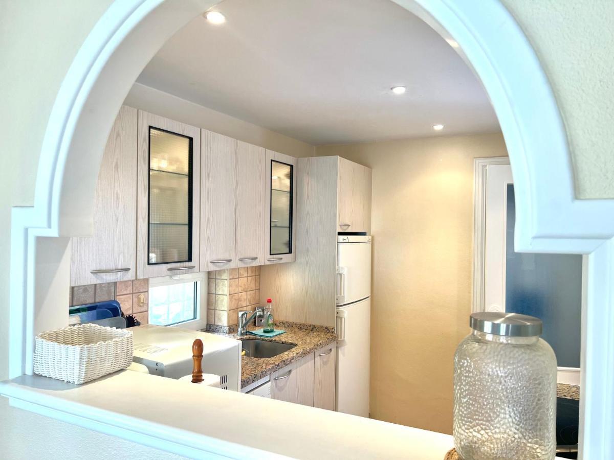 Fabulous Vacation In A 2 Bedroom Townhouse With 2 Terraces Overlooking The Sea, Suitable For 6 People 3 Swimming Pools Tennis And 200 Mts From The Sea El Faro Ngoại thất bức ảnh