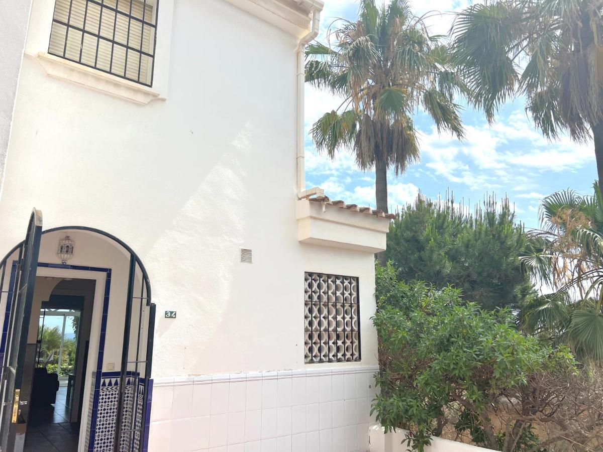 Fabulous Vacation In A 2 Bedroom Townhouse With 2 Terraces Overlooking The Sea, Suitable For 6 People 3 Swimming Pools Tennis And 200 Mts From The Sea El Faro Ngoại thất bức ảnh