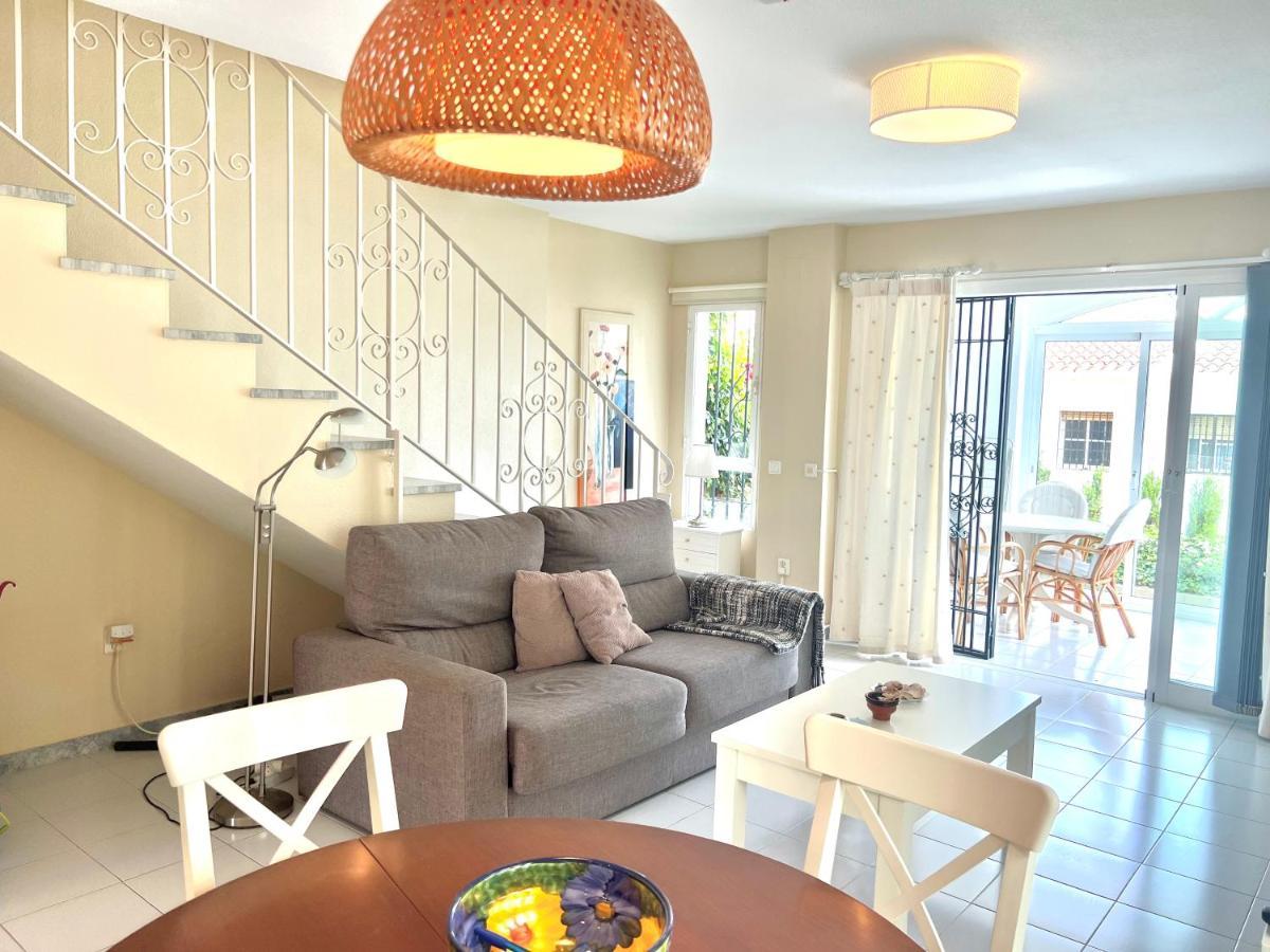 Fabulous Vacation In A 2 Bedroom Townhouse With 2 Terraces Overlooking The Sea, Suitable For 6 People 3 Swimming Pools Tennis And 200 Mts From The Sea El Faro Ngoại thất bức ảnh